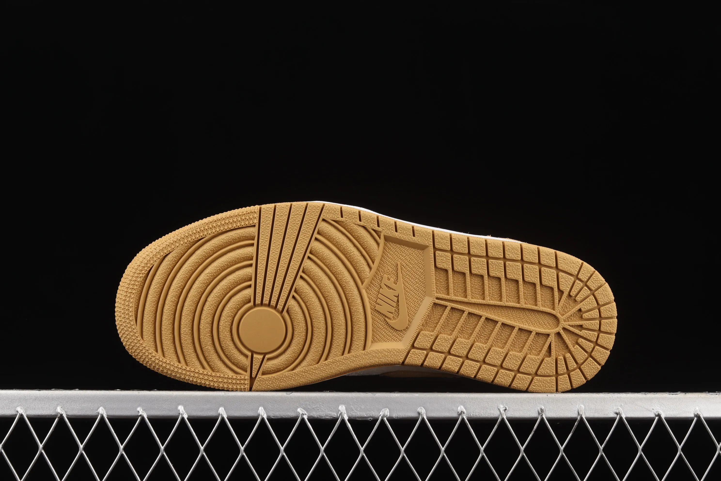 All categories Air Jordan Jordan series basketball shoes Air Jordan 1 Low G version pure original Air Jordan 1 Low AJ1 Joe 1 khaki corduroy low-top cultural and leisure sports sneakers DH7820-700